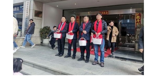 龍行龘龘，開工大吉，擼起袖子加油干!