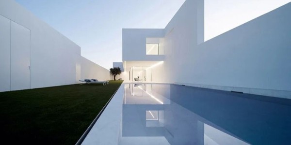 less is MOOOOOORE！