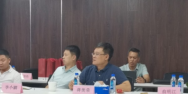 光大銀行貴陽(yáng)分行（省級(jí)分行）行長(zhǎng)趙軍強(qiáng)率隊(duì)參訪我院并開(kāi)展交流合作