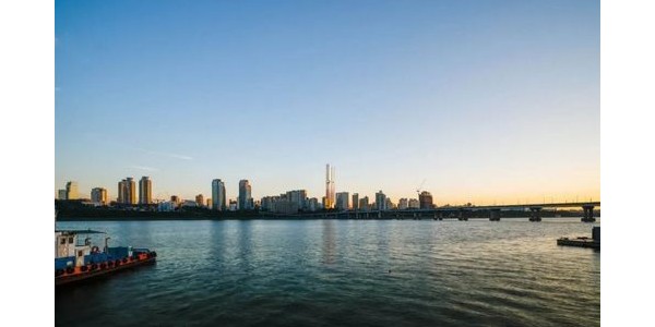 ODA：360米高，中心“縷空” 的設(shè)計(jì)方案